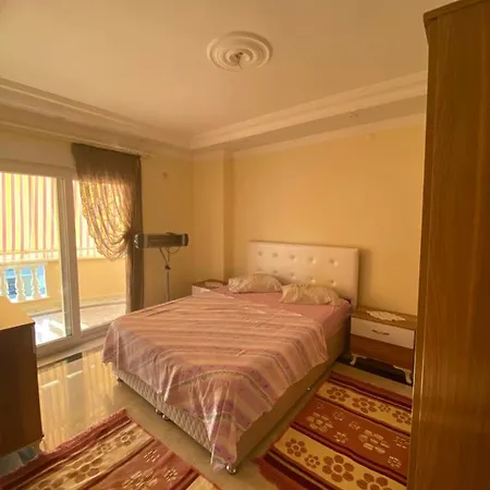 Alanya Avsallar Guenluek Kiralik Daire アパート *
